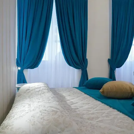 Rosetta Burger Queen