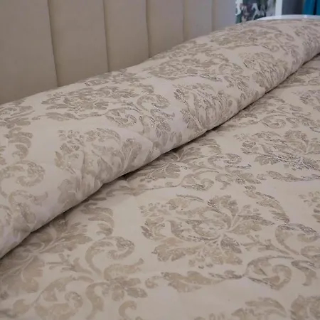 Rosetta Burger Queen Pensionat