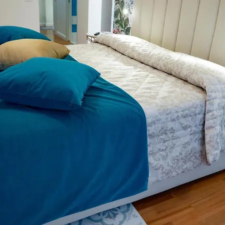 Pensionat Rosetta Burger Queen Cagliari