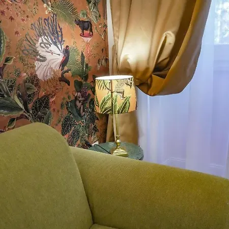 Rosetta Burger Queen Pensionat Cagliari