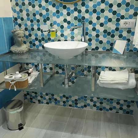 Rosetta Burger Queen 4* カリアリ