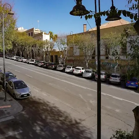 Rosetta Burger Queen