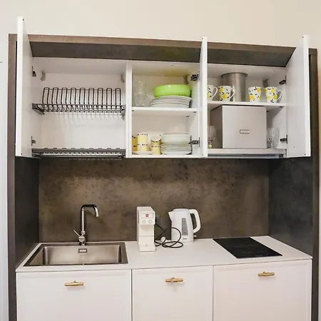 ゲストハウス Rosetta Burger Queen 4*