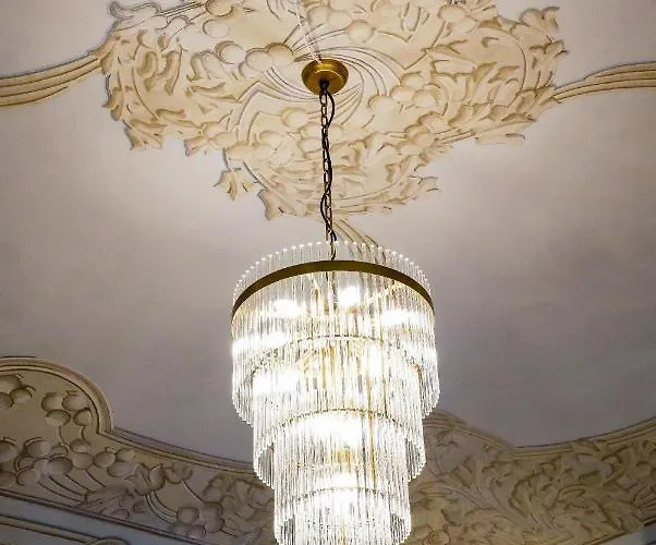 Rosetta Burger Queen